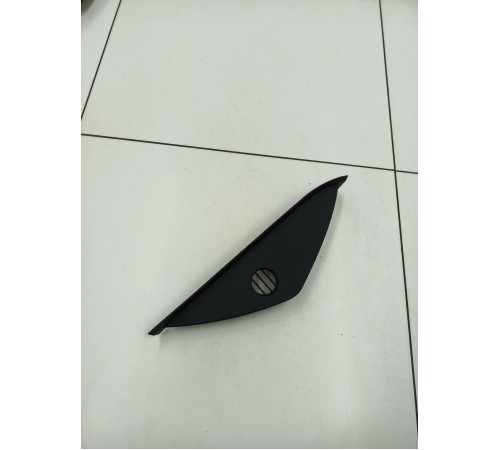 Накладка торпедо боковая левая