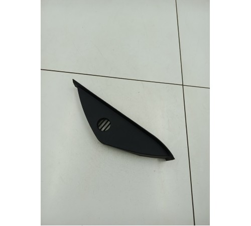 Накладка торпедо боковая левая