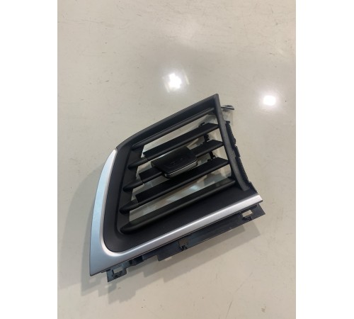 Решётка дефлектора (левая)