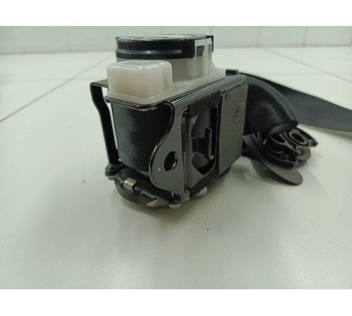 Ремень безопасности задний правый (2)