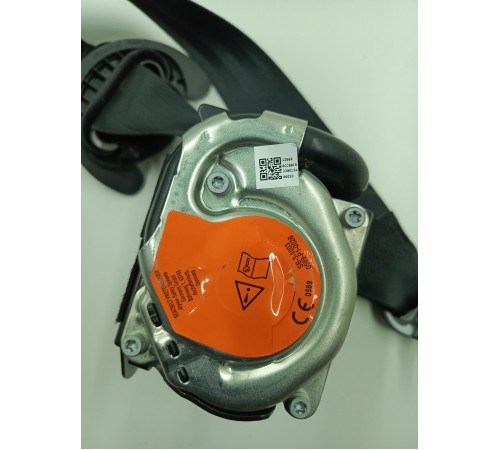 Ремень безопасности задний правый (2)