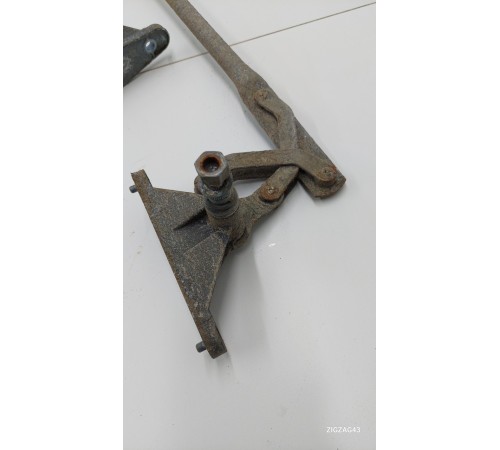 Трапеция стеклоочистителей