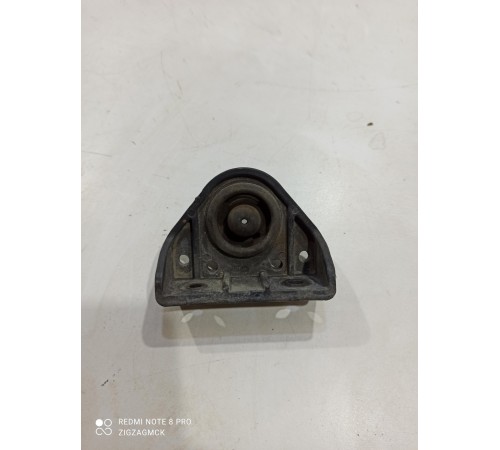 Подушка радиатора правая