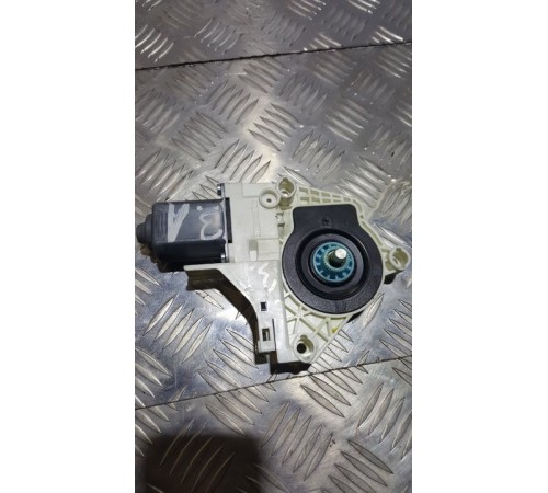 Мотор стеклоподъемника