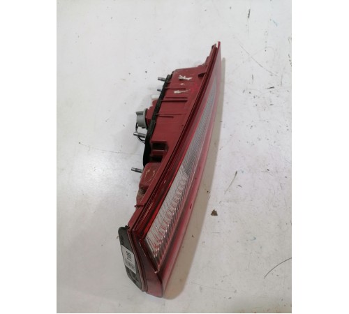 Фонарь задний правый внутренний