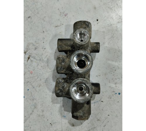 Клапан ускорительный