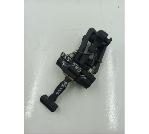 Ограничитель двери  правый 