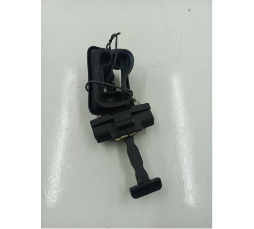 Ограничитель двери  правый 