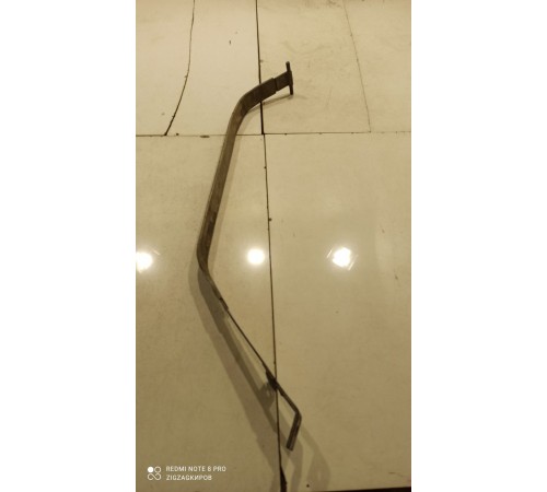 Крепление топливного бака левое