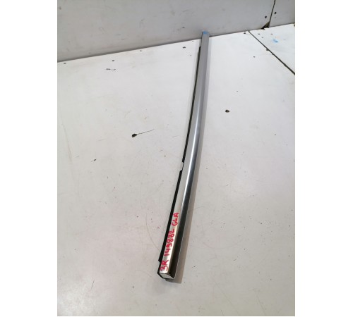 Молдинг двери задний правый