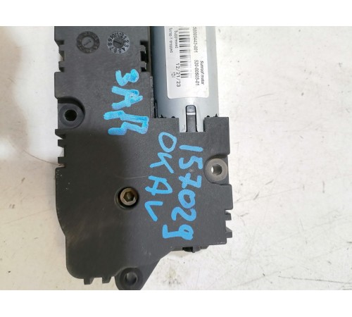 Моторчик люка крыши задний