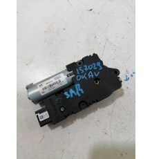 Моторчик люка крыши задний