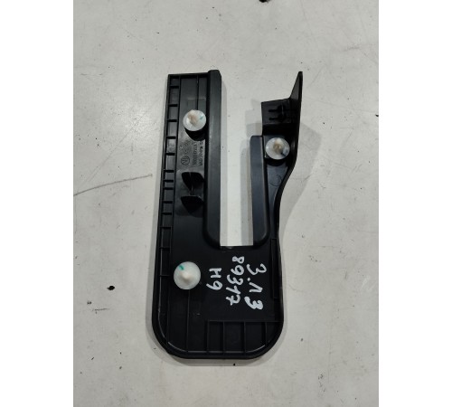 Накладка крепления сиденья задняя левая