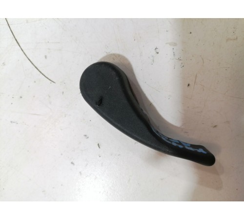 Ручка открывания капота