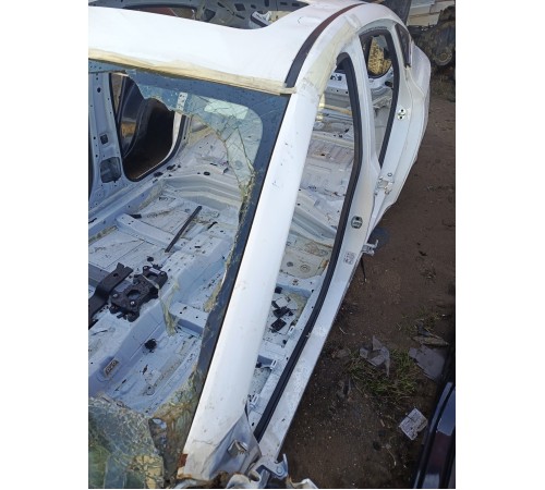 Стойка лобового стекла левая