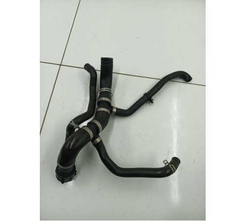 Патрубок тройник системы охлаждения