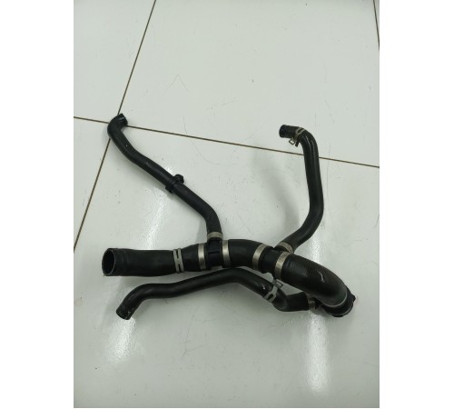 Патрубок тройник системы охлаждения