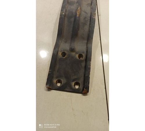 Кронштейн спойлера задний левый