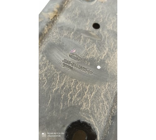 Кронштейн спойлера задний левый