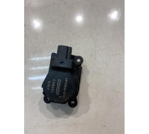 Моторчик привода заслонок отопителя