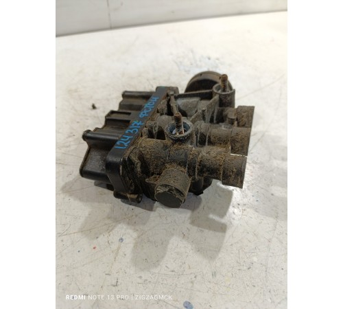 Клапан уровня задней пневмоподвески электромагнитный