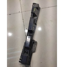 Кронштейн накладки на порог (наружней) левый задний