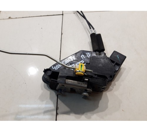 Замок двери (передний, правый)