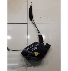 Замок двери (передний, правый)