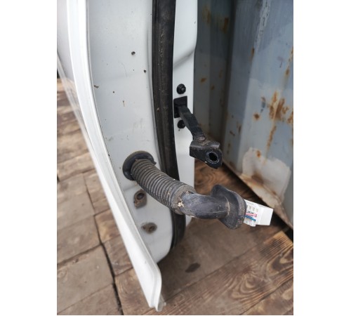 Дверь (задняя, правая)в сборе