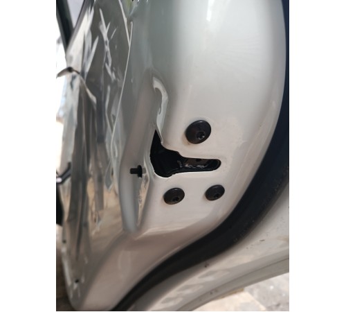 Дверь (задняя, правая)в сборе