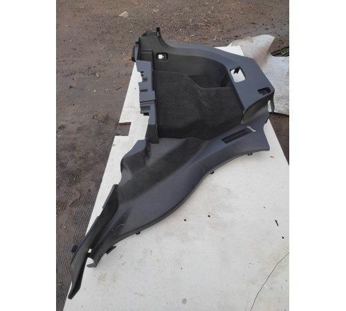 Обшивка багажника(левая)