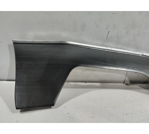 Накладка двери (передняя левая)