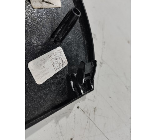 Накладка двери (передняя левая)