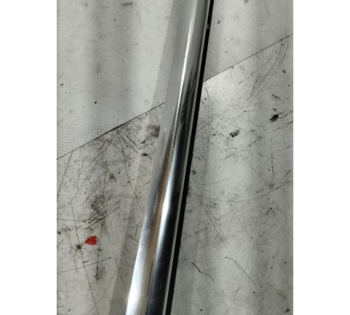 Уплотнитель стекла (передний правый наружный)