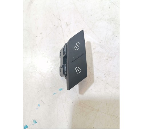 Кнопка блокировки дверей