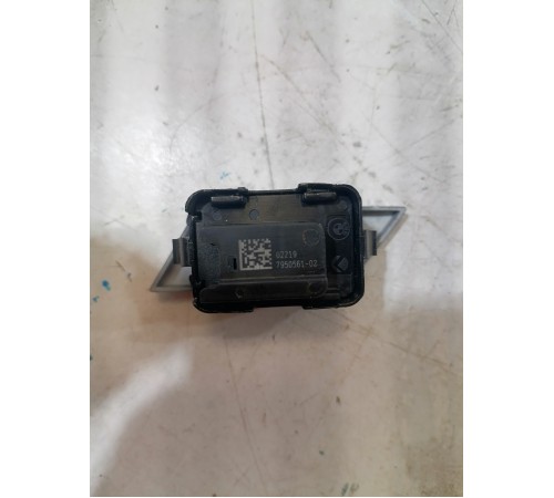 Кнопка блокировки дверей