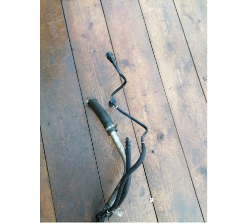 Горловина топливного бака