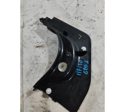 Накладка стойки передняя левая