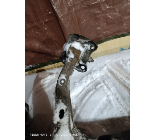 Рычаг задний правый