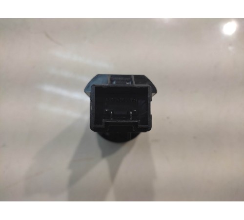 Кнопка запуска двигателя