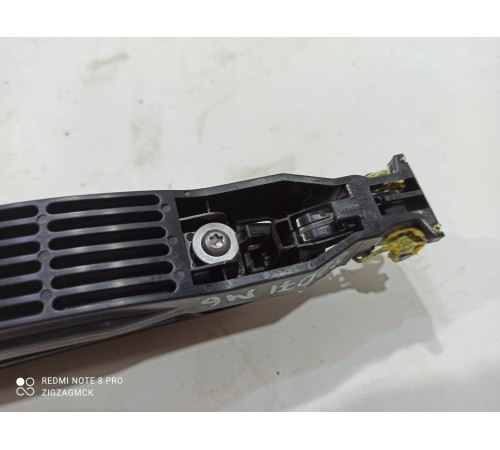 Ручка двери (задняя левая внешняя)