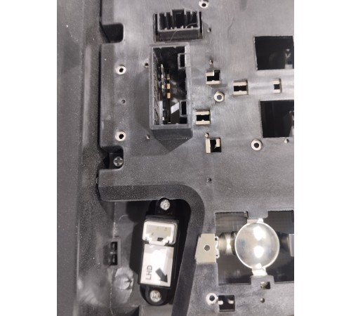 Плафон внутреннего освещения передний