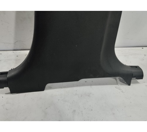 Обшивка центральной стойки(правая нижняя)