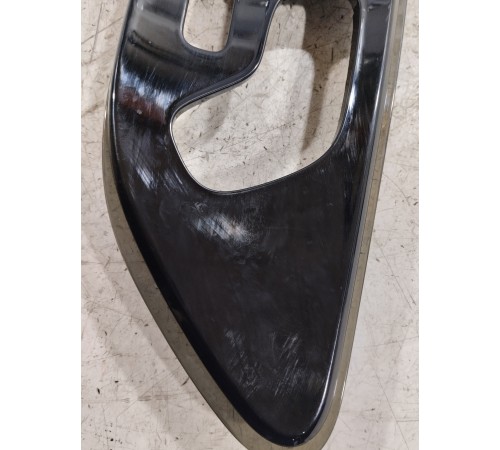 Накладка обшивки двери передняя левая декоративная