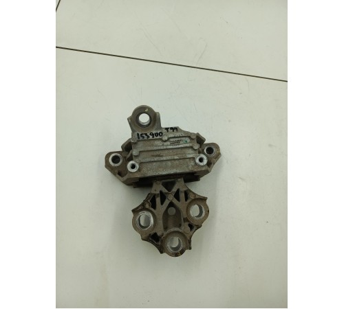 Опора подушка двигателя левая