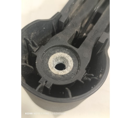 Поводок стеклоочистителя задний