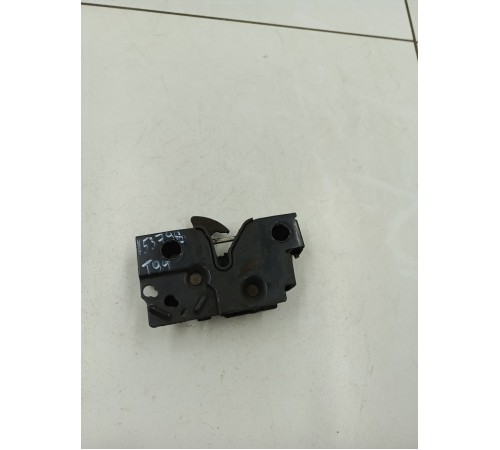 Замок капота