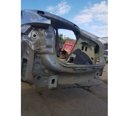 Задняя панель