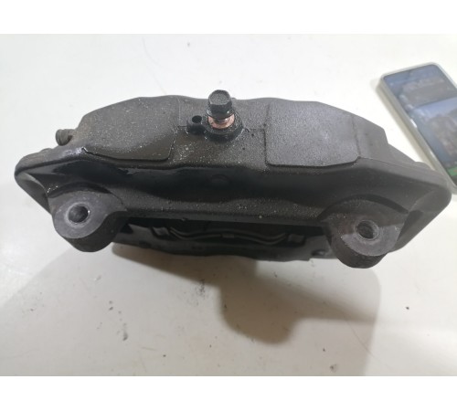 Суппорт передний правый