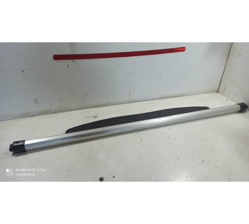 Шторка багажника